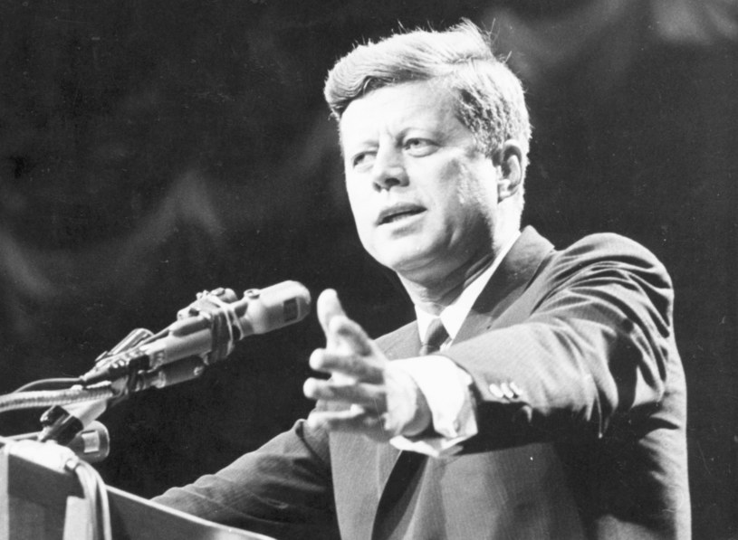 Dzięki informacjom Pieńkowskiego, John F. Kennedy wiedział na ile może sobie pozwolić w grze z Chruszczowem /Getty Images