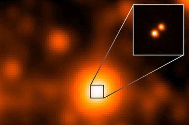 Dzięki misji WISE bardzo blisko naszej galaktyki odkryto układ podwójny gwiazd /NASA