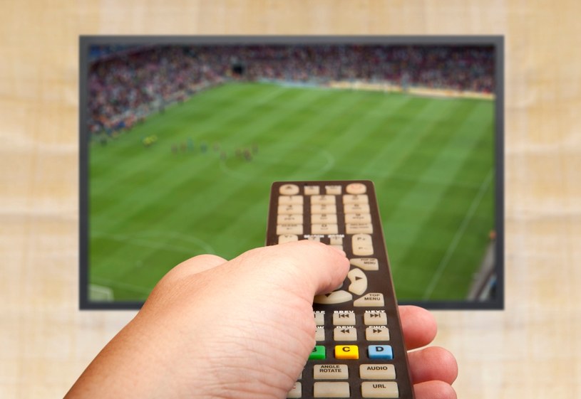 Dzięki Polsat Box Go będziesz mógł oglądać mecze na dowolnym urządzeniu. /123RF/PICSEL