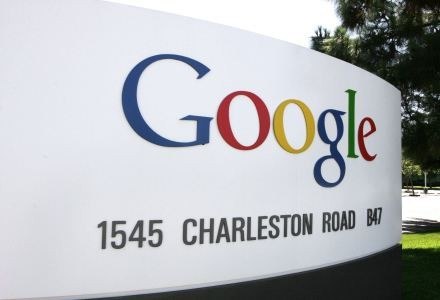Dzięki przeglądarce Google zaostrzy swą rywalizację z Microsoftem /AFP