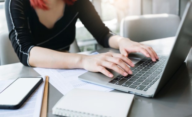 Dzięki reakcji internautki z Gierałtowic udało się uratować życie młodego Australijczyka