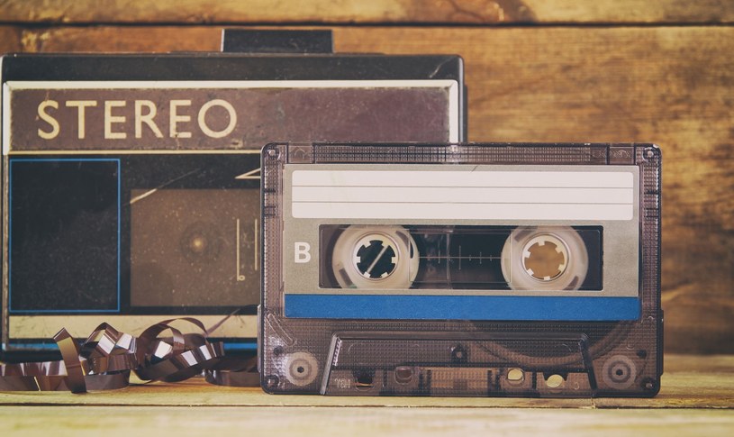 Dzięki Walkmanowi muzyki z kaset można było słuchać niestacjonarnie /123RF/PICSEL