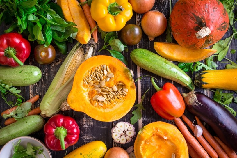 Dzięki warzywom w naszej diecie zmniejszamy ryzyko rozwoju chorób serca, udaru oraz nadciśnienia tętniczego /123RF/PICSEL