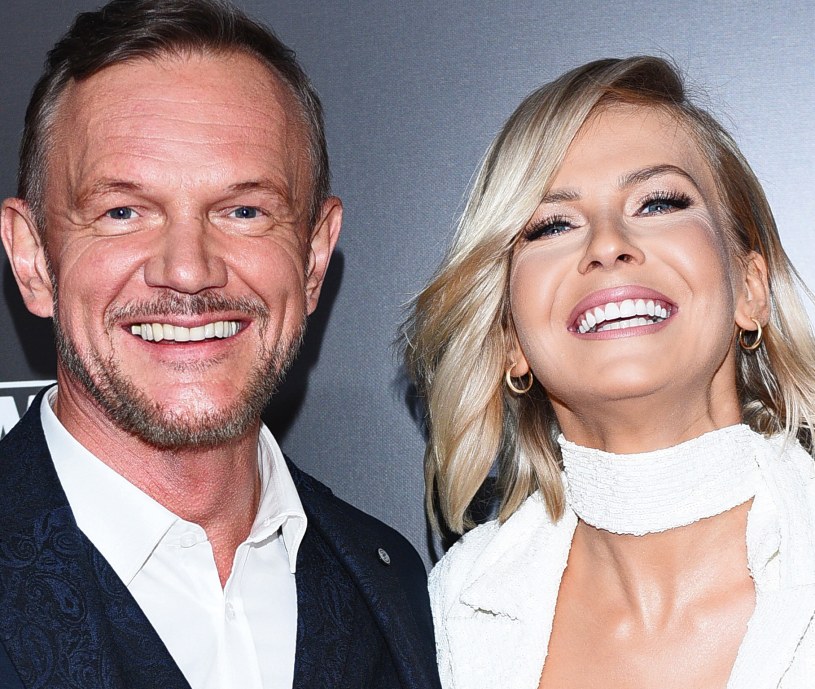 Dzieli ich aż 26 lat. Żona Cezarego Pazury obawia się przyszłości?