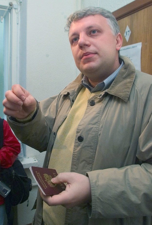 Dziennikarz Paweł Szeremet na zdjęciu z 2004 roku /MAXIM MALINOVSKY  /PAP/EPA