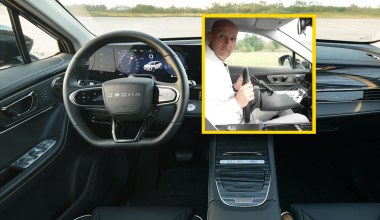 Dziennikarz TVN Turbo wyrwał kierownicę. Omoda: "tak miało być"