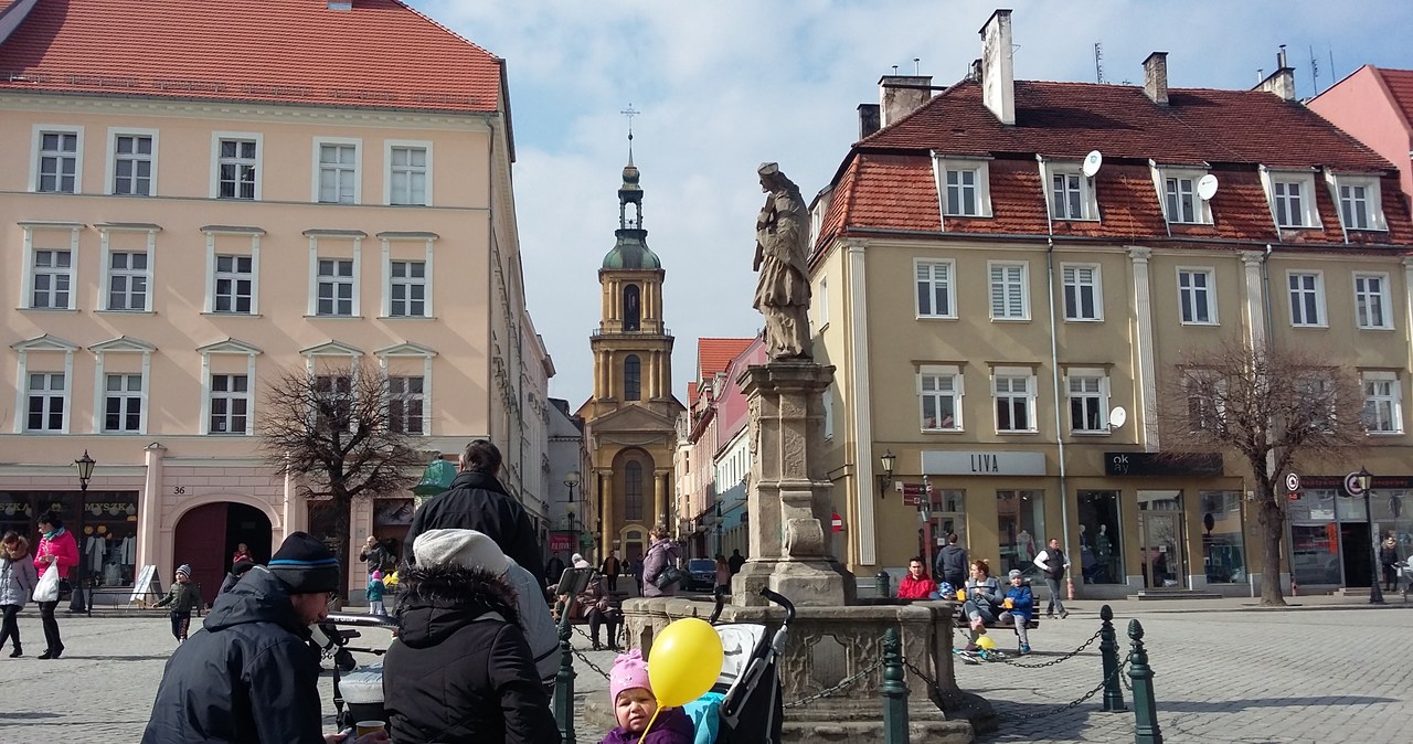 Dzierżoniów: Diora, Góry Sowie i dobosz, który uratował miasto