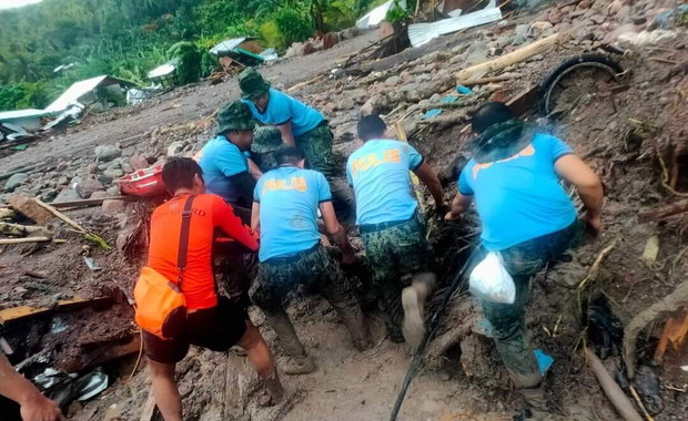 Dziesiątki ofiar i zaginionych. Tragiczne osuwisko na Filipinach