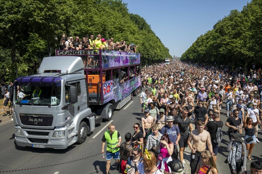 Dziesiątki osób zostało rannych na berlińskiej imprezie techno „Rave The Planet” w sobotę/Zdjęcie z parady z 2023 r. /IMAGO/Andreas Friedrichs /East News