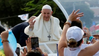 Dziesiątki tysięcy osób na otwarciu Światowych Dni Młodzieży z papieżem
