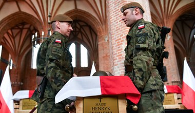 Dziesięciu bohaterów z Westerplatte. Uroczyste wystawienie trumien