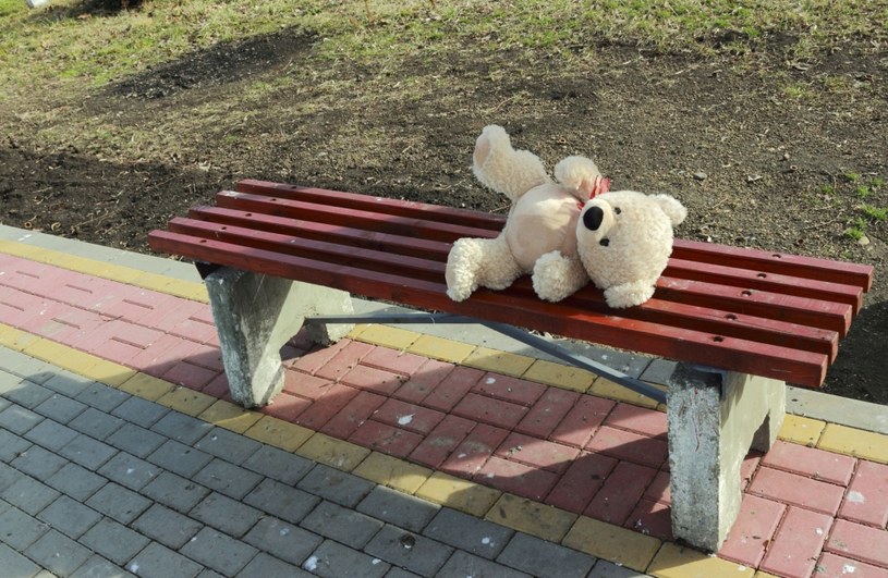Dziewczynka ma dziś siedem lat, od 2013 roku jest w rodzinie adopcyjnej /zdj. ilustracyjne /123RF/PICSEL