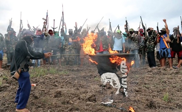 Dziewczynka przed śmiercią prosiła matkę, by "wybaczyła ISIS". Dżihadyści spalili ich dom 