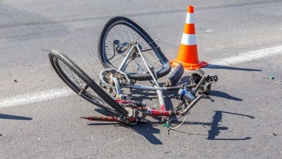 Dziewczynka z rowerem potrącona przez ciężarówkę na przejściu