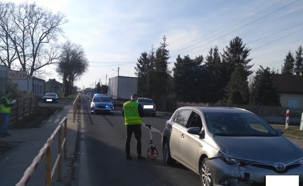 ​Dziewięciolatek na rowerze zjechał z chodnika wprost pod samochód