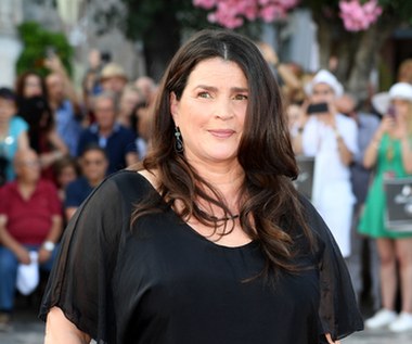 Dziś aktorka o wiele bardziej ceni swoje najnowsze osiągnięcia, mimo iż nigdy nie były one nagłaśniane w takim stopniu, jak jej wcześniejsze sukcesy. „Role naiwnych, niewinnych kobiet rzadko kiedy bywają interesujące z aktorskiego punktu widzenia. To na ogół partie drugoplanowe, chociaż mówi się o nich jako o głównych rolach kobiecych. Rocznie powstaje zaledwie kilka filmów, w których występują ciekawie napisane bohaterki - mówię tu o rolach dla młodych aktorek. Jako przykład podałabym "Igrzyska śmierci". Bardziej mięsiste role pojawiają się w miarę, jak stajesz się starsza - i dojrzalsza” – puentuje Ormond.