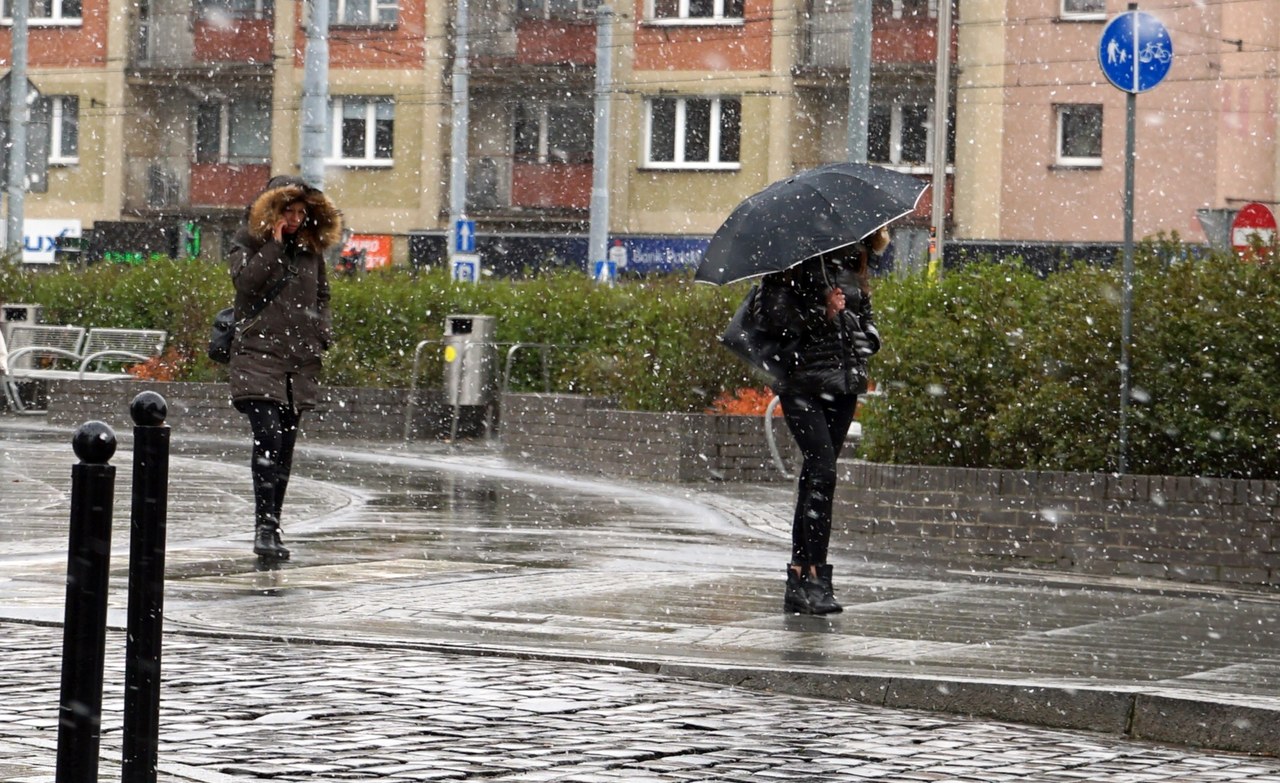 Dziś deszcz i deszcz ze śniegiem. Synoptycy mają już prognozy na styczeń i luty! 