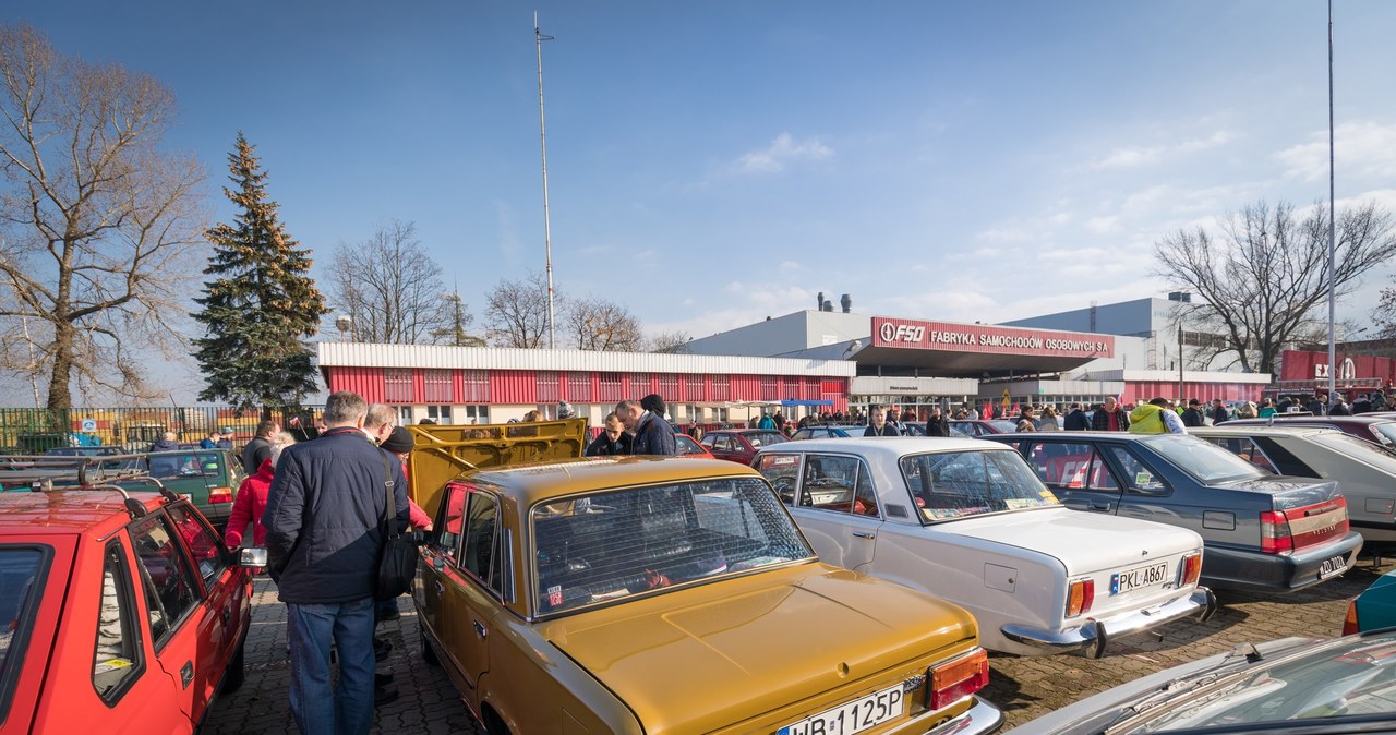 Dziś "Duże Fiaty" wciąż mają duże grono fanów /Arkadiusz Ziółek /East News