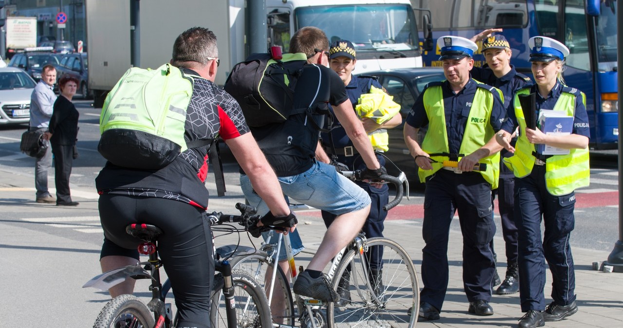 Dziś policja weźmie na cel pieszych i rowerzystów /ANDRZEJ ZBRANIECKI /East News