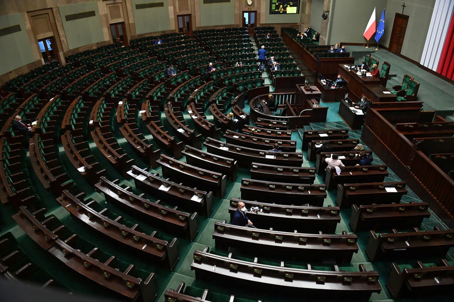 Dziś Sejm wznowił obrady / 	Radek Pietruszka   /PAP