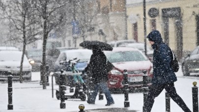 Dziś silny wiatr. Możliwe zawieje i zamiecie 