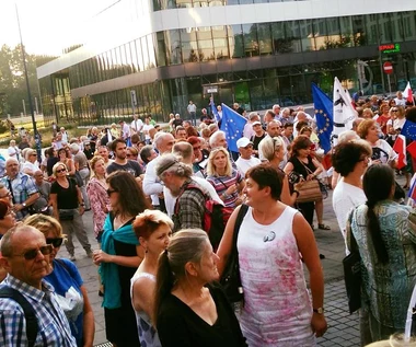 Dziś wieczorem kolejne protesty pod sądami 
