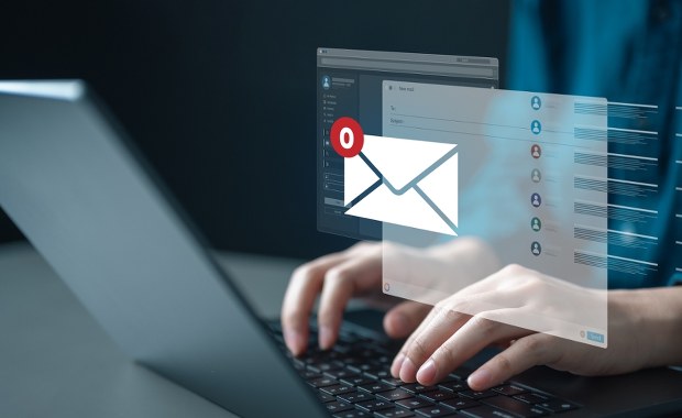 "Dzisiaj jest Państwa ostatni dzień pracy". Gigant zwalnia mailowo tysiące osób