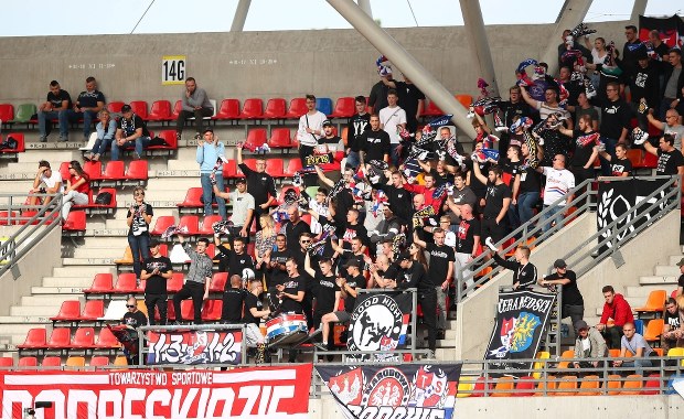 Dzisiaj ostatnia kolejka Ekstraklasy: Batalie o 4. miejsce i utrzymanie, kibice wrócą na trybuny