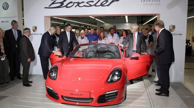 Dzisiaj z taśmy w Osnabrück pierwszy egzemplarzy Boxstera. /Porsche