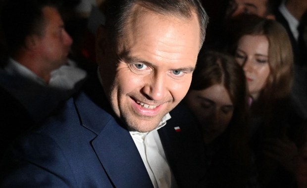 "Dziupla w centrum Warszawy". Kolejne uderzenie w Karola Nawrockiego