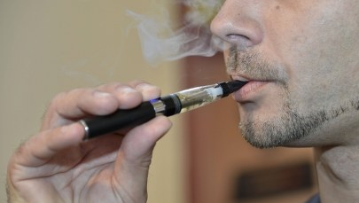 E-papierosy utrudniają rzucenie palenia