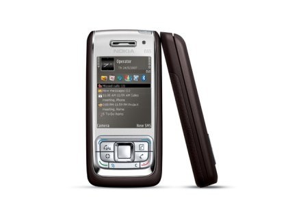 E65 - telefon dla konkretnej grupy użytkowników /materiały prasowe