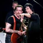 Eagles of Death Metal: Darmowe bilety dla ocalałych po atakach w Bataclan