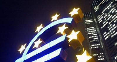 EBC może w grudniu podwyższyć swoje prognozy gospodarcze dla regionu /AFP