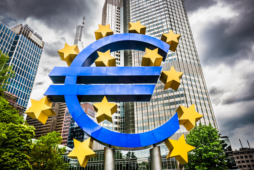 EBC odbędzie w środę nadzwyczajne posiedzenie /123RF/PICSEL