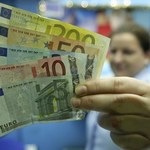 ECB: Banki odpiszą 123 mld euro złych kredytów