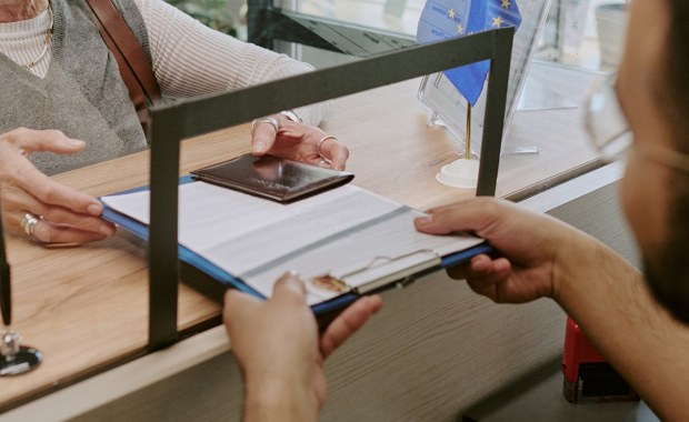 Echa afery wizowej. Nowe przepisy uderzają rykoszetem w uczelnie i biznes