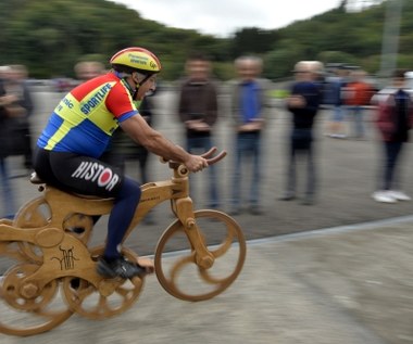 Eddy Planckaert ustanowił rekord godzinny na rowerze... z drewna
