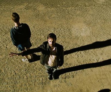 Edward Hogg w scenie z filmu "Imagine"