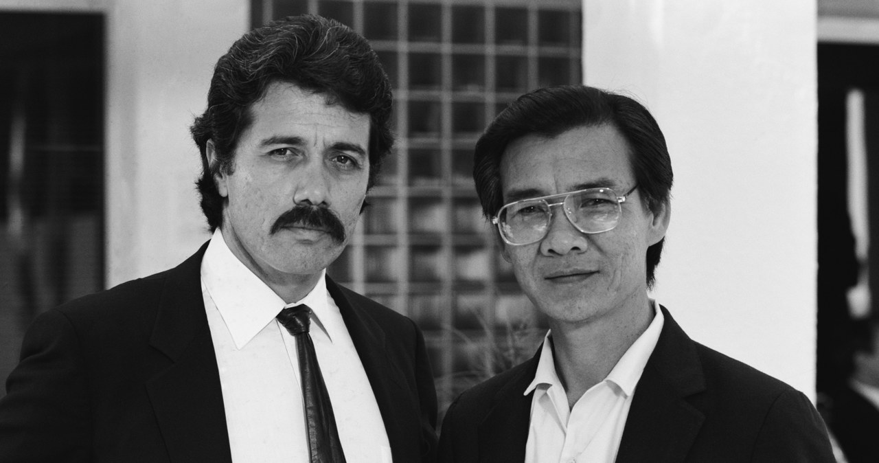 Edward James Olmos i Haing S. Ngor na planie "Policjantów z Miami" /NBC / Contributor /Getty Images