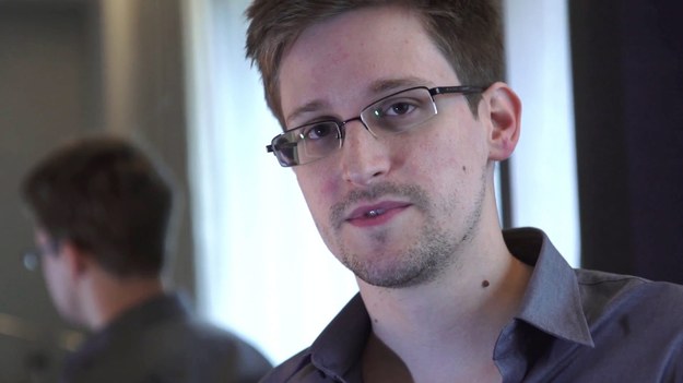 Edward Snowden chce zostac w Rosji /GLENN GREENWALD / LAURA POITRAS / HANDOUT /PAP/EPA