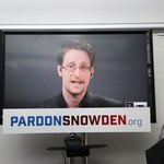 Edward Snowden w teledysku "The Veil" Petera Gabriela