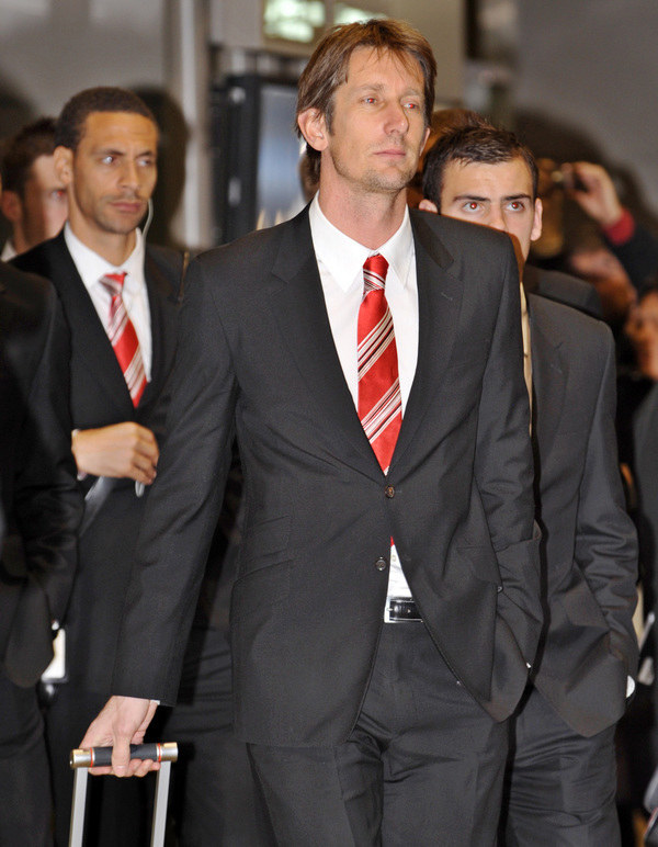 Edwin van der Sar wróci na Old Trafford? /AFP