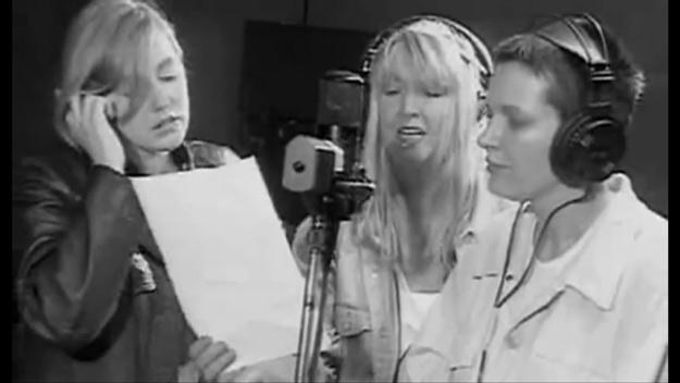 Edyta Bartosiewicz, Maryla Rodowicz i Katarzyna Nosowska w teledysku z 1997 roku /