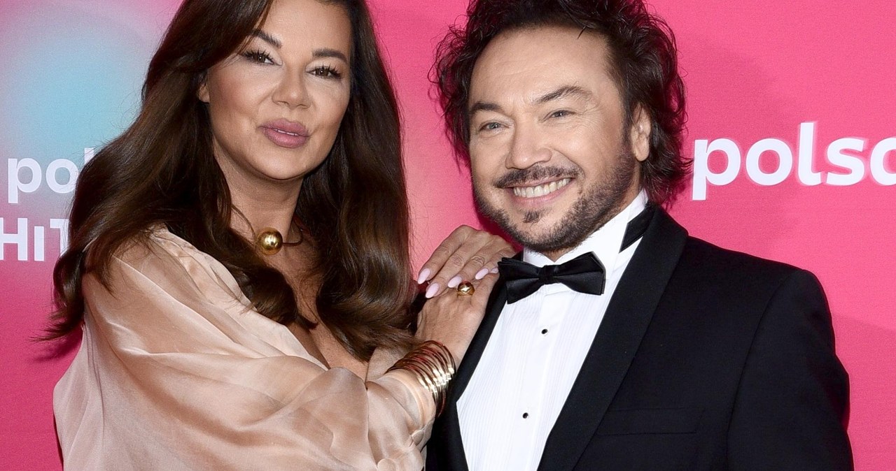 Edyta Górniak i Mieczysław Szcześniak wspólnie zaśpiewali legendarną "Dumkę na dwa serca". / ANDRAS SZILAGYI/MWMEDIA /MWMedia