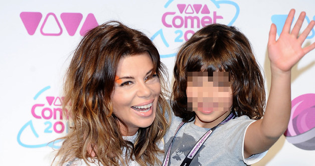 Edyta Górniak z synem na gali Viva Comet /Andras Szilagyi /MWMedia