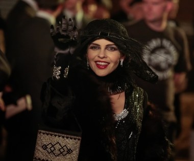 Edyta Herbuś jako Pola Negri na planie serialu "Bodo"