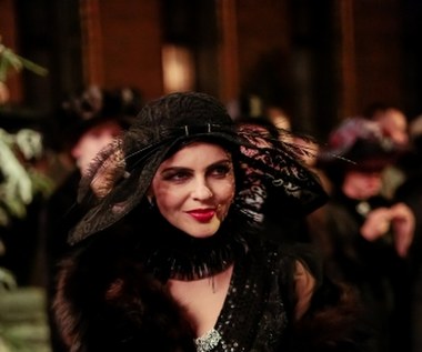 Edyta Herbuś jako Pola Negri na planie serialu "Bodo"