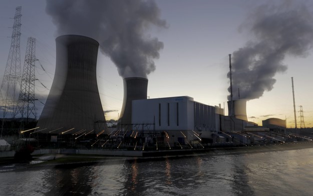 Eelektrownia jądrowa w Tihange, Belgia /OLIVIER HOSLET / EPA  /PAP/EPA