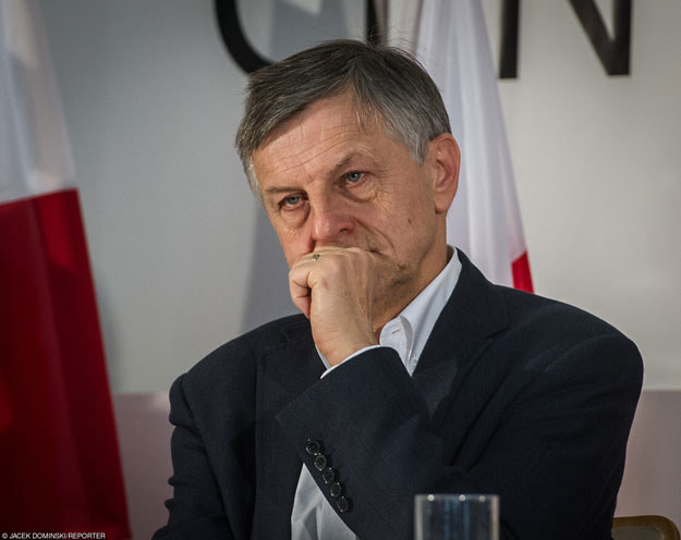 Efekt biurokratycznej unijnej modernizacji Polski? Kapitalizm peryferyjny plus pułapka średniego rozwoju /Jacek Domiński /East News